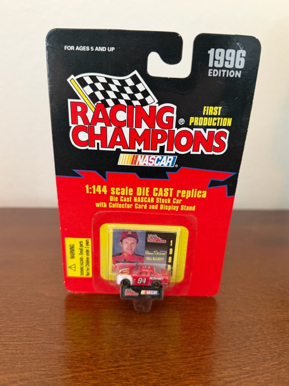 NEW Vintage Racing Champions NASCAR 1996 Die-Cast 1:144 Replica Bill Elliott